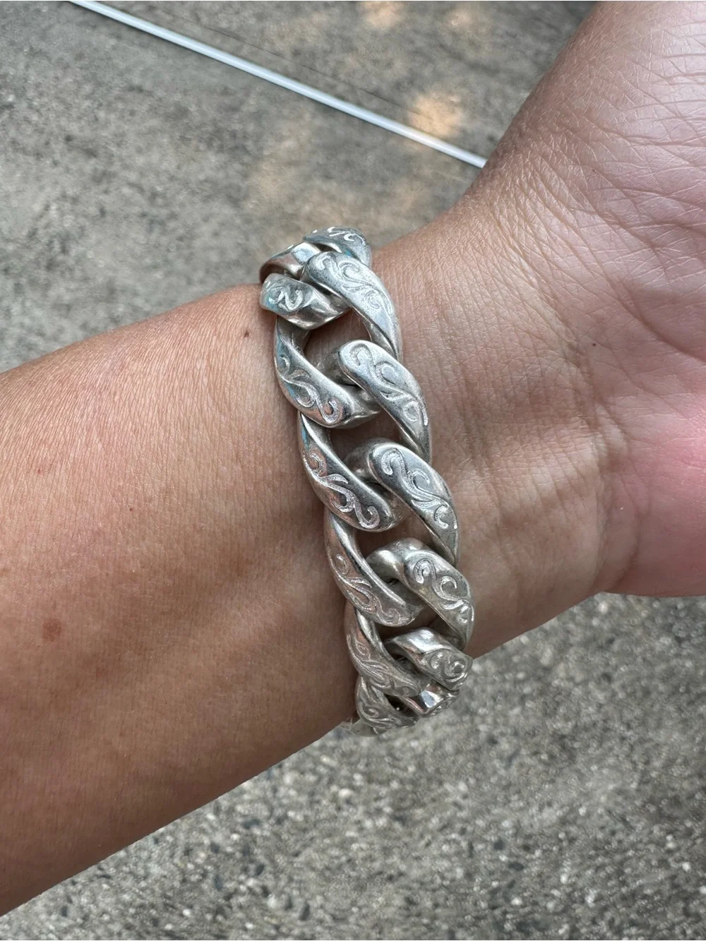 Men's Silver-Tone Serpent Link Bracelet - Sculpted Chain Design